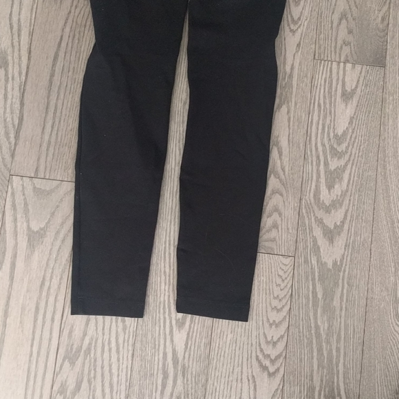 Beautiful black leggings by Zara🍀🌸 - Picture 8 of 9